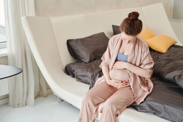 Between 50 to 80 percent of women experience nausea or morning sickness during their pregnancy. Here are 5 natural morning sickness remedies.