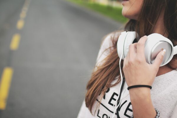Millennial Pop Summer Playlist