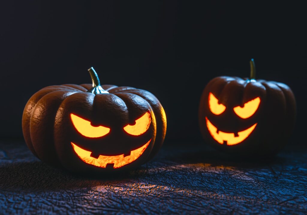 carve pumpkin fall bucket list for couples
