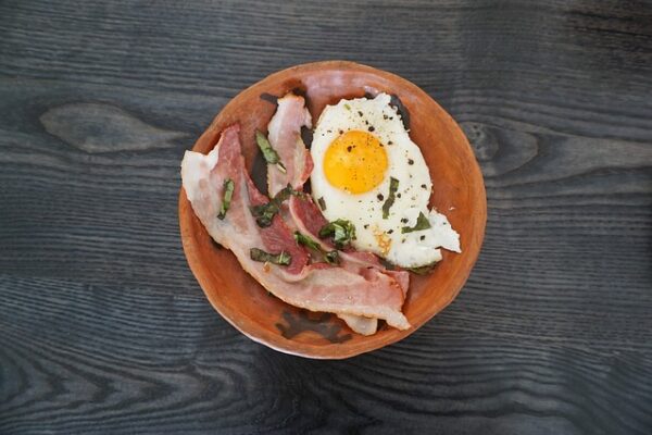 10 Healthy Ketogenic Snacks You Should Stock Up On
