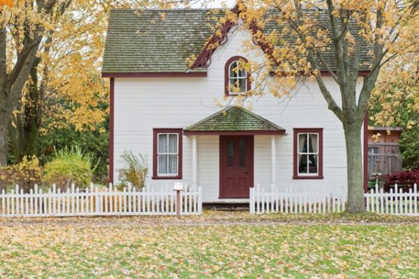 4 Tips for Moving Into Your First Home