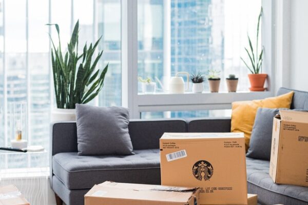 10 Tips to Help You Declutter Your Home Before Moving House