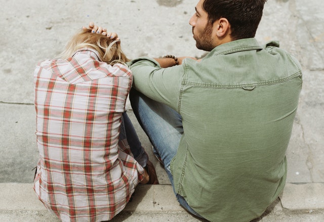 What is Gaslighting in a Relationship? 22 Signs to Look For