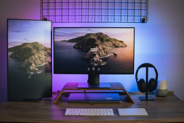 5 Essential IT Hacks To Save Time & Money With A Remote Team