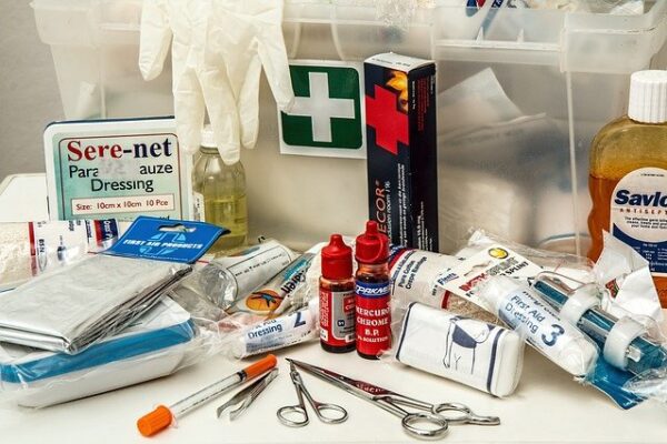 Safe Tips for Managing Pain After an Injury