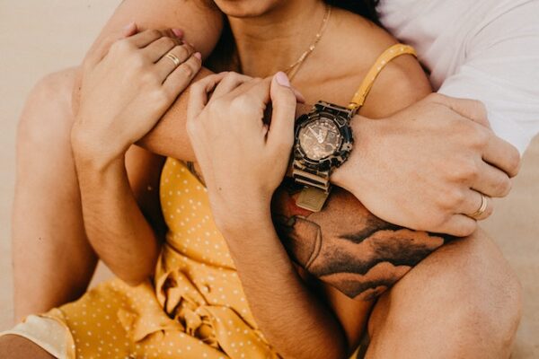 Why Women Pull Away: Understanding the Fear of Commitment